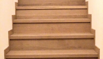 Rivestimento in Rovere, alzata e pedata toro quadro